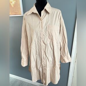 Zara Women's Cream Button-Down Shirt